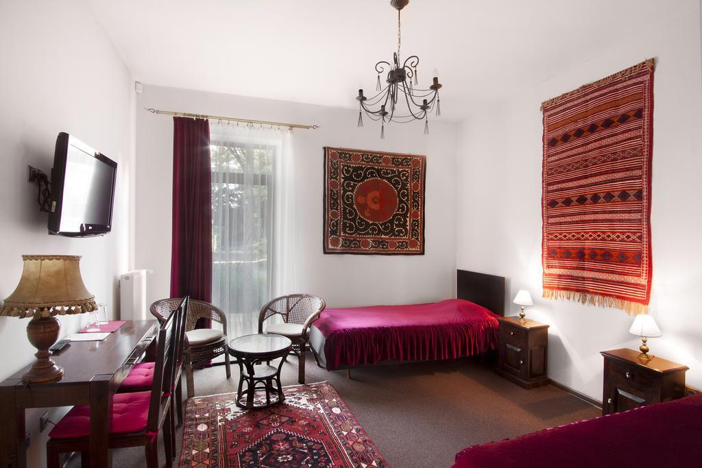 Palac Nieznanice Zabytek Goscinny Ze Spa Oda fotoğraf